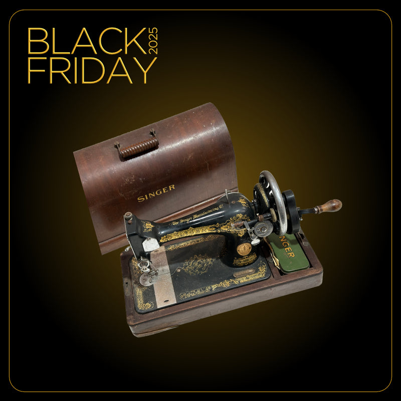 Iconic Singer Sewing Machine – A Timeless Classic